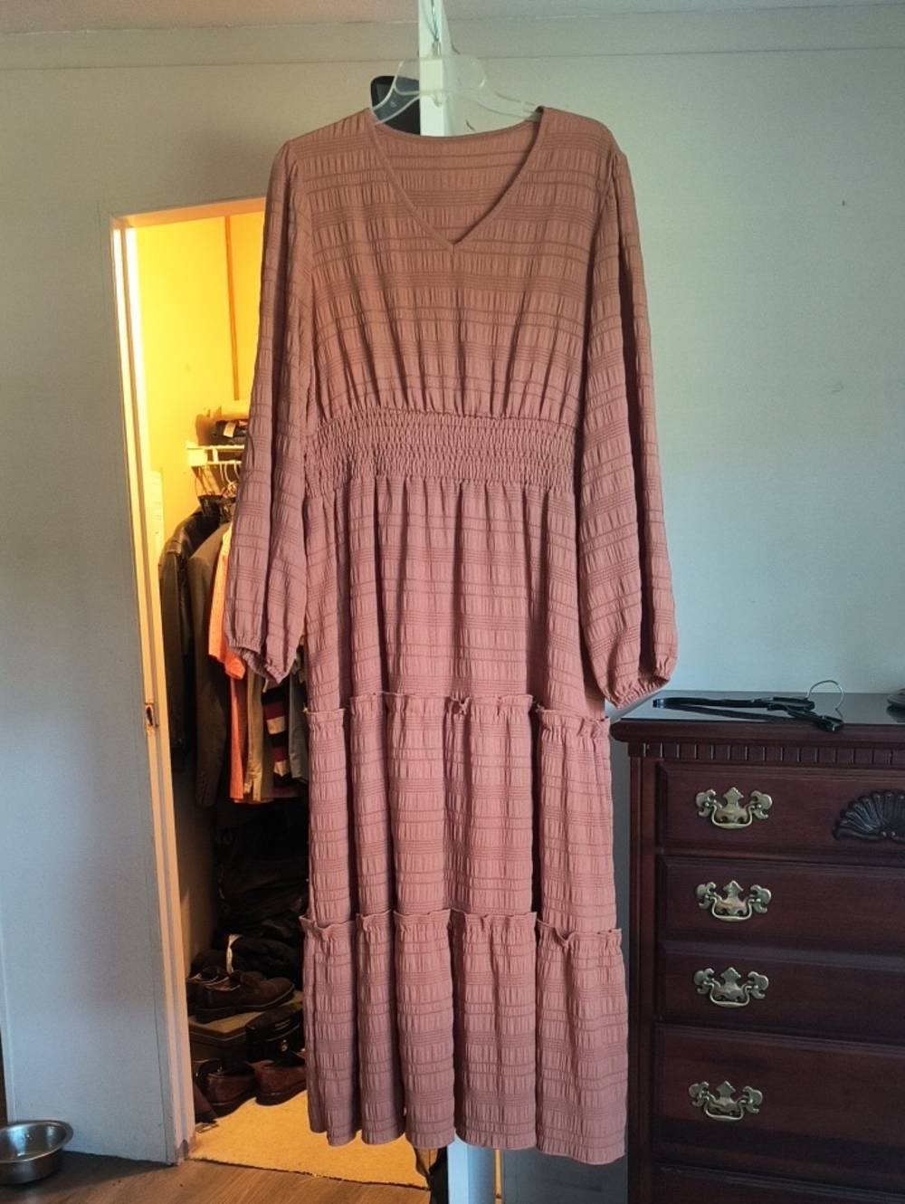 Women's Long Sleeve Tiered V-Neck Dress in Brown